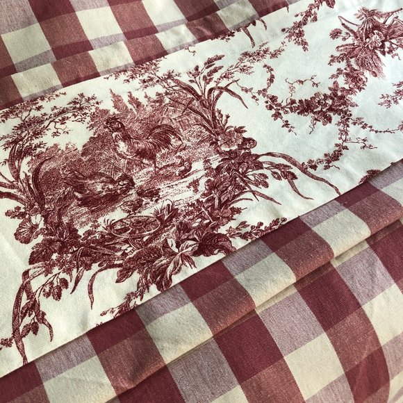 Red/Off-White Buffalo Check +Toile Door Curtain - Picture 7 of 9